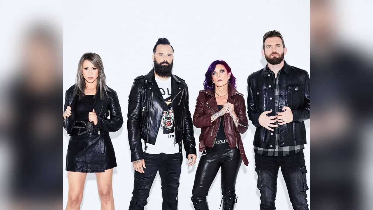 Skillet with The Red Jumpsuit Apparatus