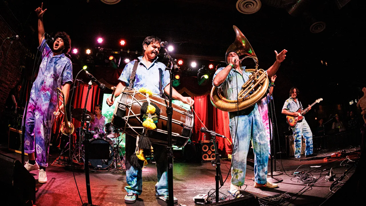Red Baraat